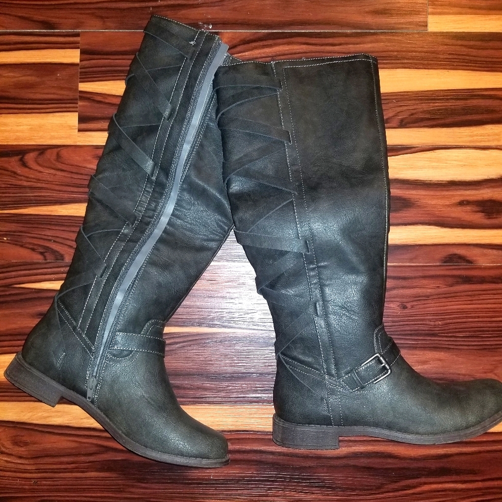 JustFab Dark Gray Boots